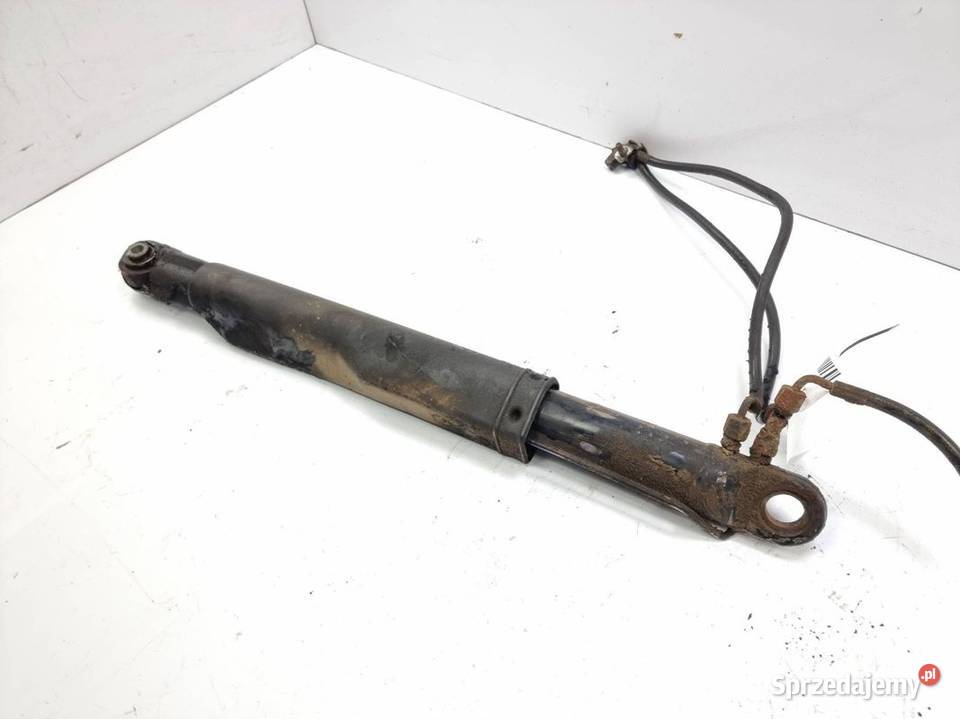 SIŁOWNIK PODNOSZENIA KABINY RENAULT PREMIUM Lipno