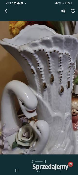 Porcelanowy wazon łabądki Przasnysz
