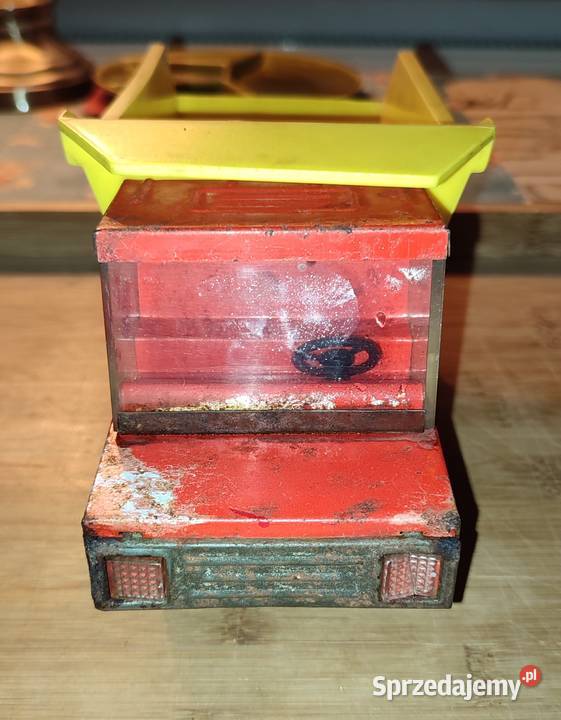 Wywrotka z czasów PRL kompletna Warszawa