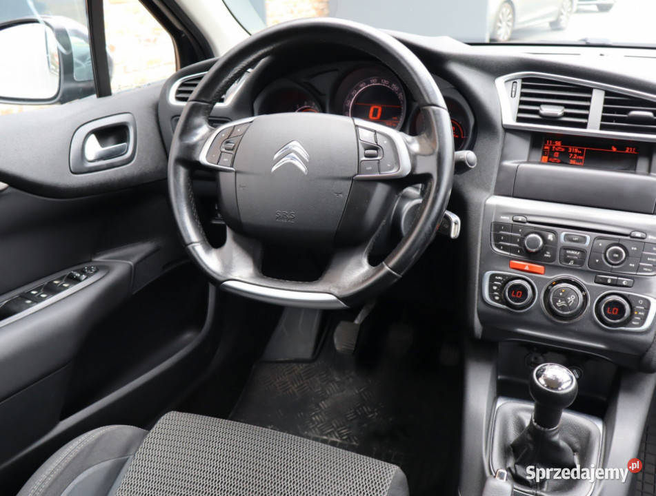 Citroen C4 16 VTi Rok produkcji 2014 Piaseczno