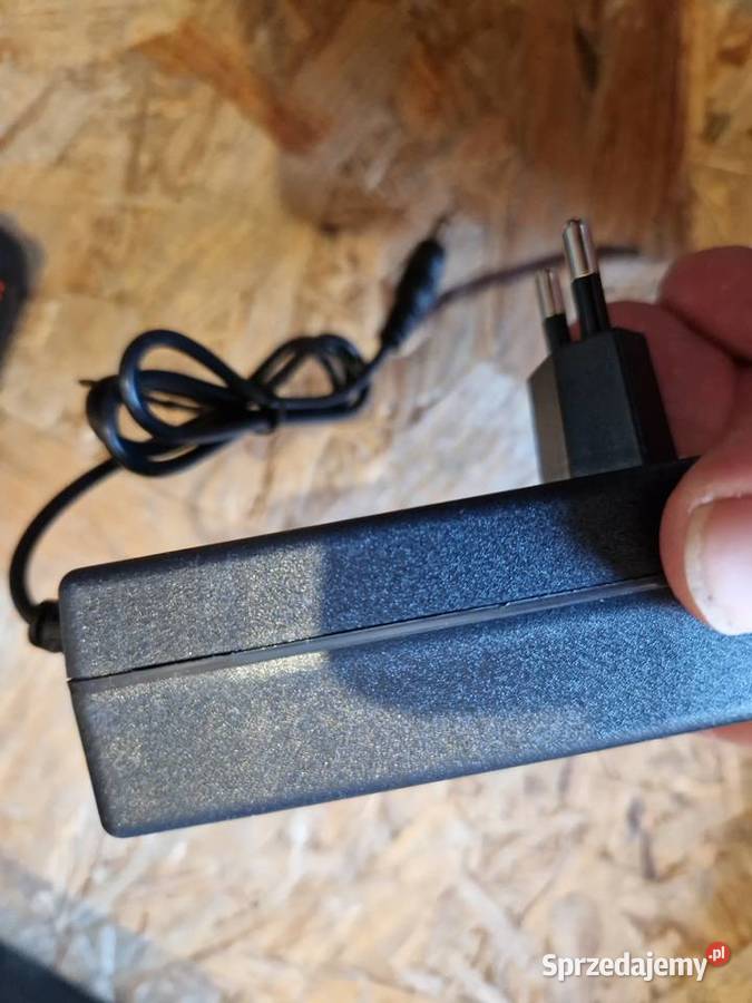 WYRZYNARKA AKUMULATOROWA 24V 2x BATERIA 3 Ah Głogowa