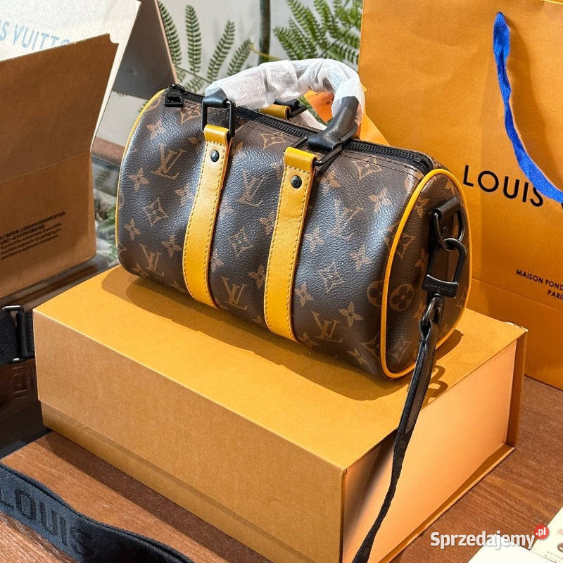 Torebki damskie listonoszki czapki Sochaczew