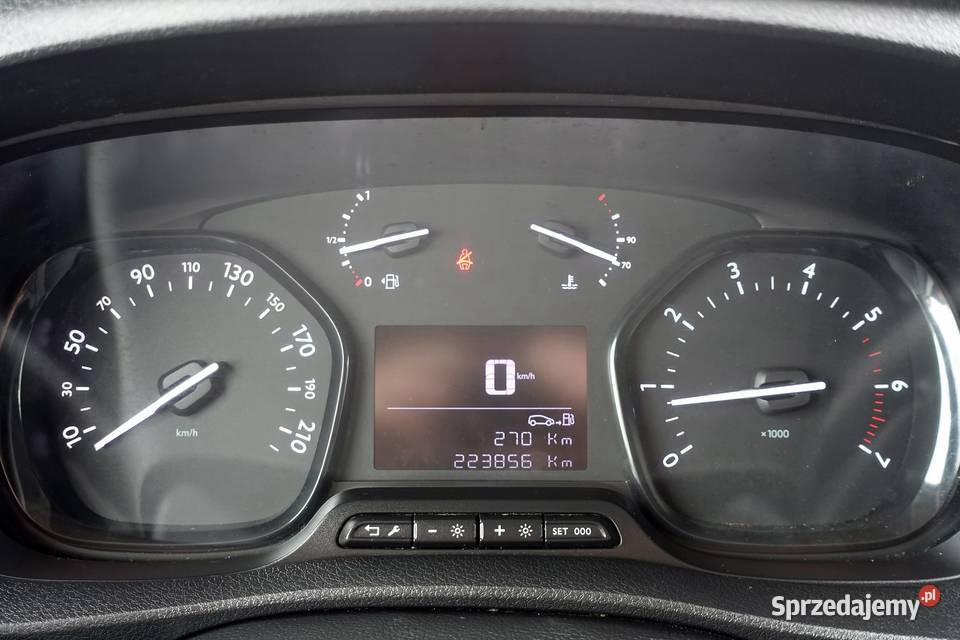 TOYOTA PROACE 20D4D 122 FAKTURA VAT 23 SALON sprzedam