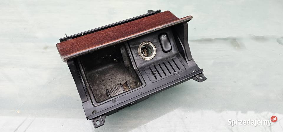 Popielniczka mercedes w210 clasic osobowe Zbąszyń