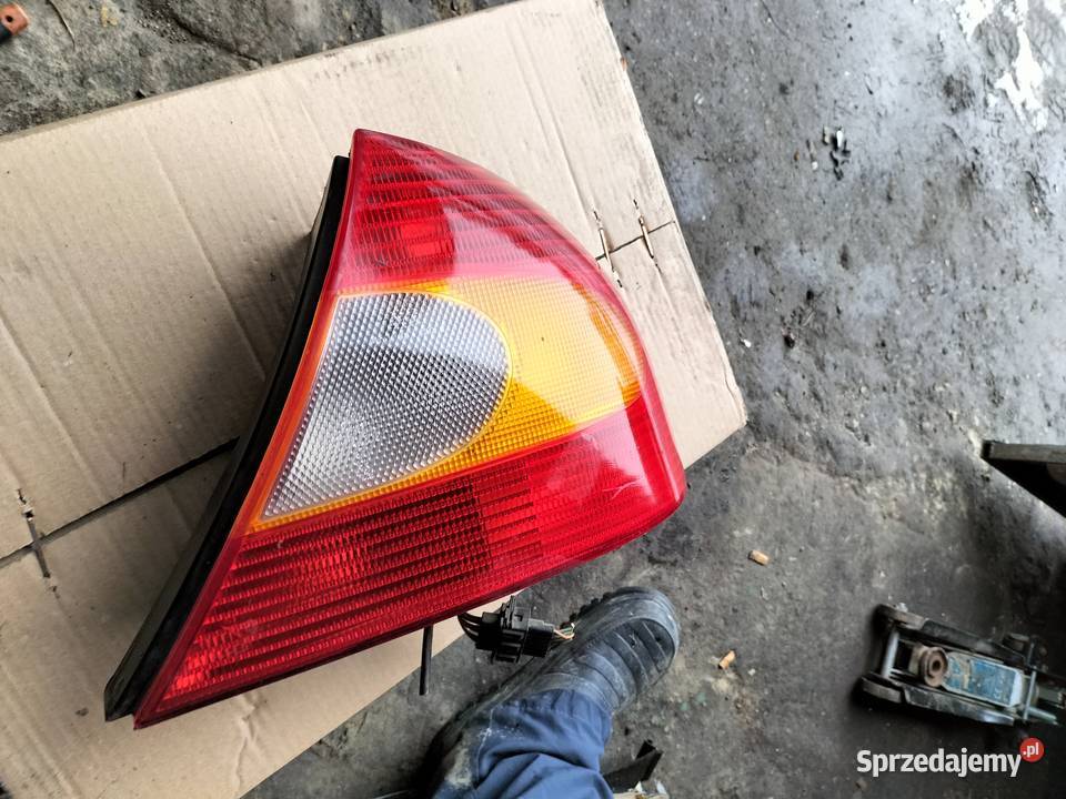 LAMPA TYŁ TYLNA PRAWA FORD MONDEO MK2 MK 2 Kamień-Kolonia