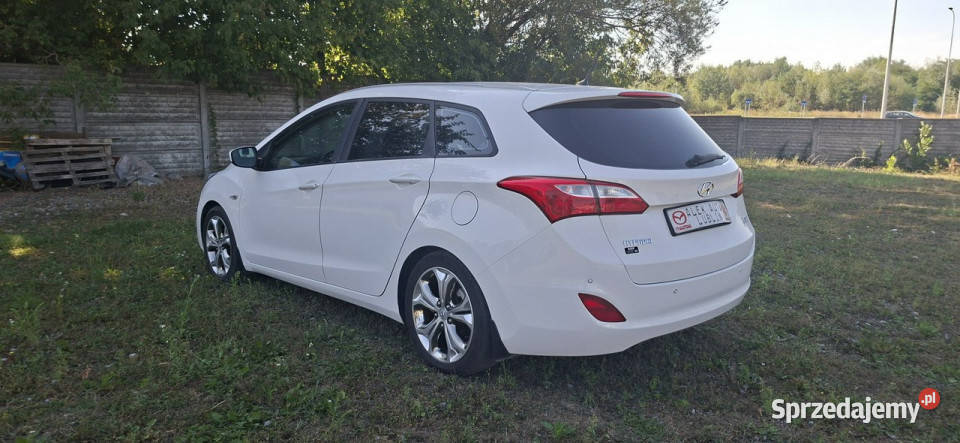 Hyundai i30 i30 zadbany sprawny 2 kplkół pełny 90KM Lublin