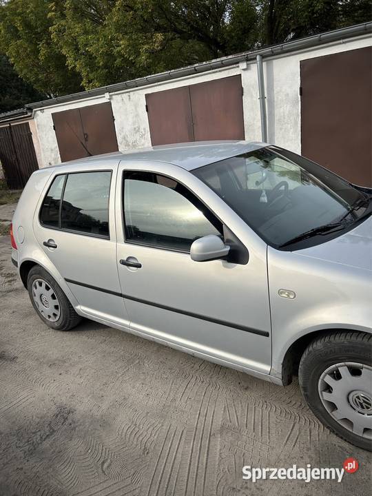 Golf 4 16 benz 5 drzwi klima Kętrzyn