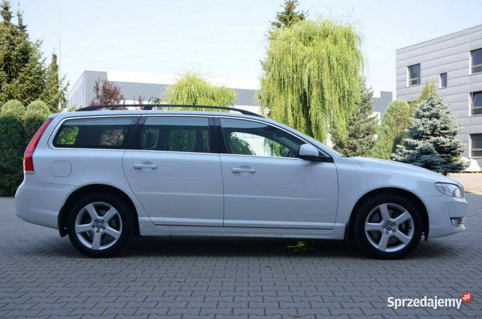 Volvo V70 Białe Opłacone 24D5 185 AWD Lift relingi dachowe łódzkie Kutno