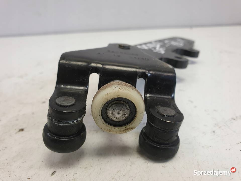 Fiat Doblo II lift ROLKA DRZWI PRZESUWNYCH dolna Rudka