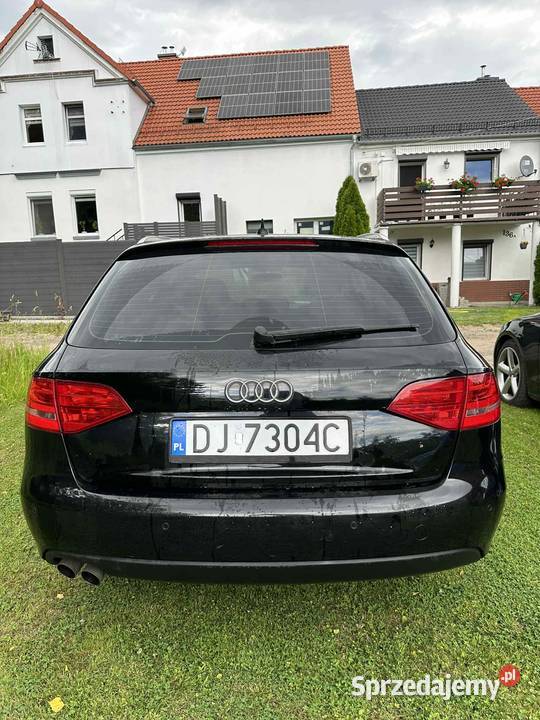 AUDI A4 B8 Kombi 2009 20 TDI 143 Xenon Navigacja światła do jazdy dziennej