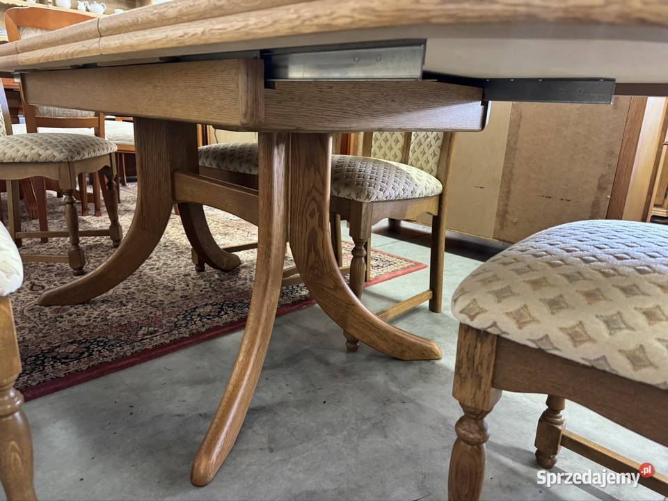 Rozkładany stół dębowy z dwoma wkładkami i