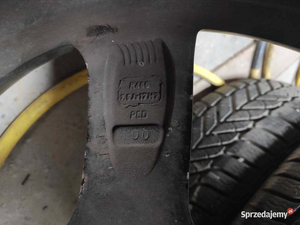 Alufelgi 17 4x100 z oponami 21540 ET 35 75J