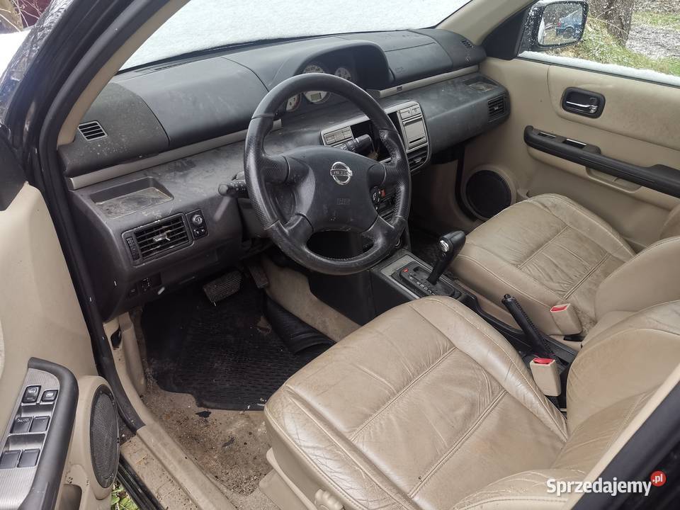 Nissan xtrail 25b 16v 4x4 automat skóra panorama 2500cm3 Przemyśl
