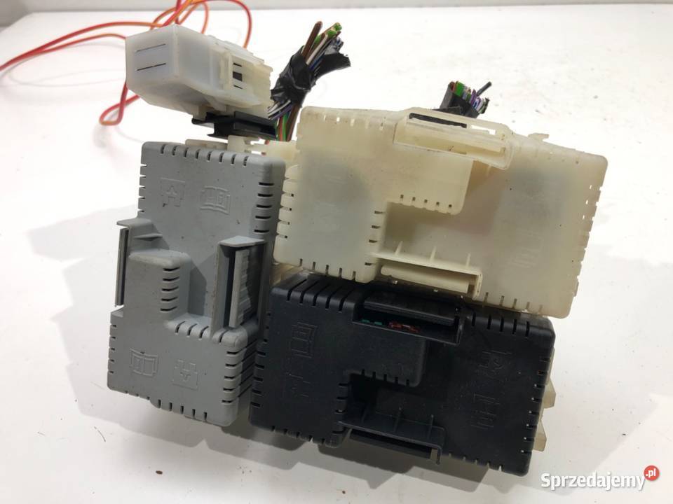 SKRZYNKA BEZPIECZNIKÓW FORD GALAXY II Van