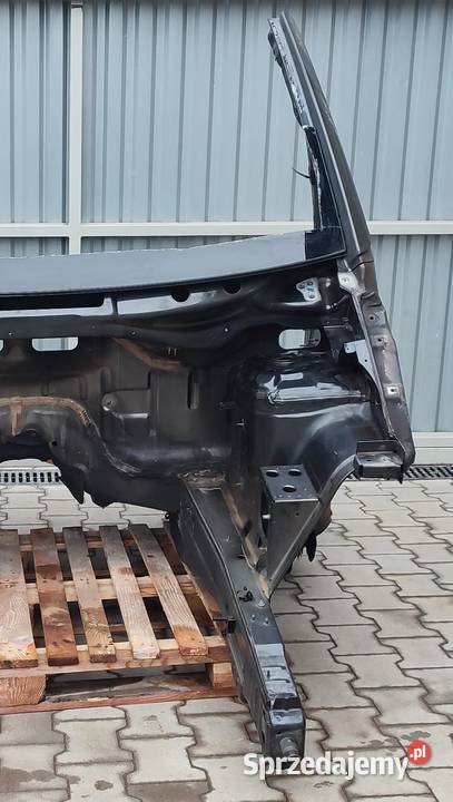 MERCEDES VITO W447 ĆWIARTKA LEWY PRZÓD 831