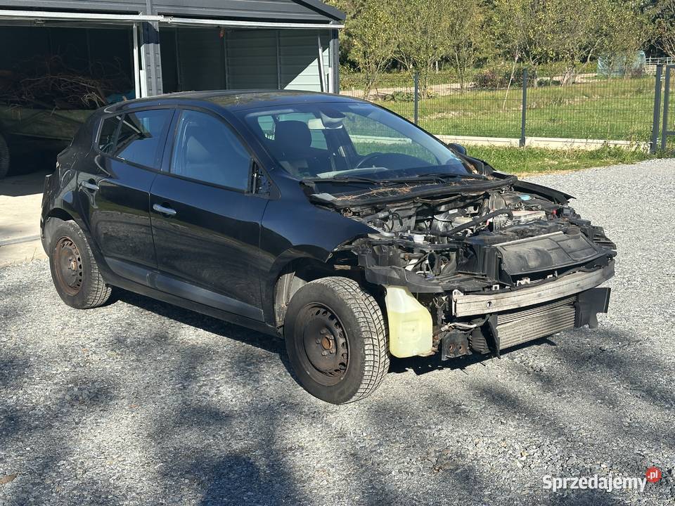 Megane 3 Błotnik PRAWY PRZÓD NV676 małopolskie Narama