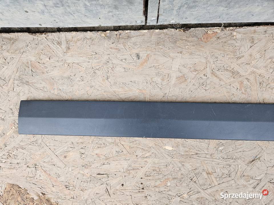 FORD TRANSIT COURIER LISTWA DRZWI PRAWA PRZÓD osobowe wielkopolskie Międzychód