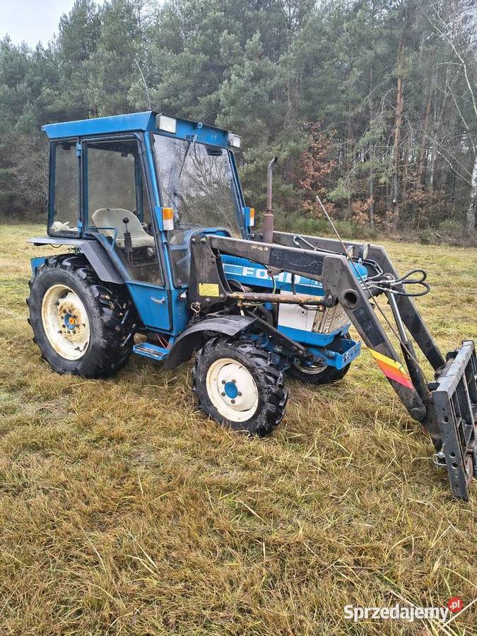 Traktor ciągnik FORD 1910 4WD Napęd 2x4 świętokrzyskie Staszów sprzedam