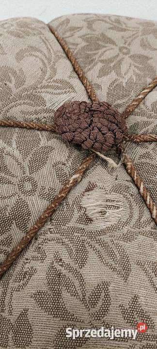 pufa siedzisko pufy podnóżek Halabala projekt Pufy i podnóżki łódzkie Radomsko