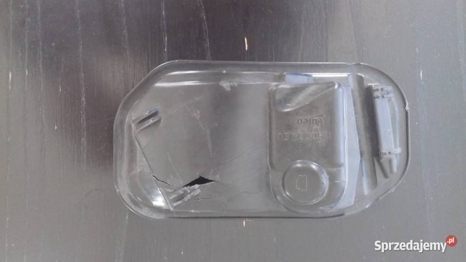 VOLVO XC60 DEKIELEK ZAŚLEPKA LAMPY PRAWA