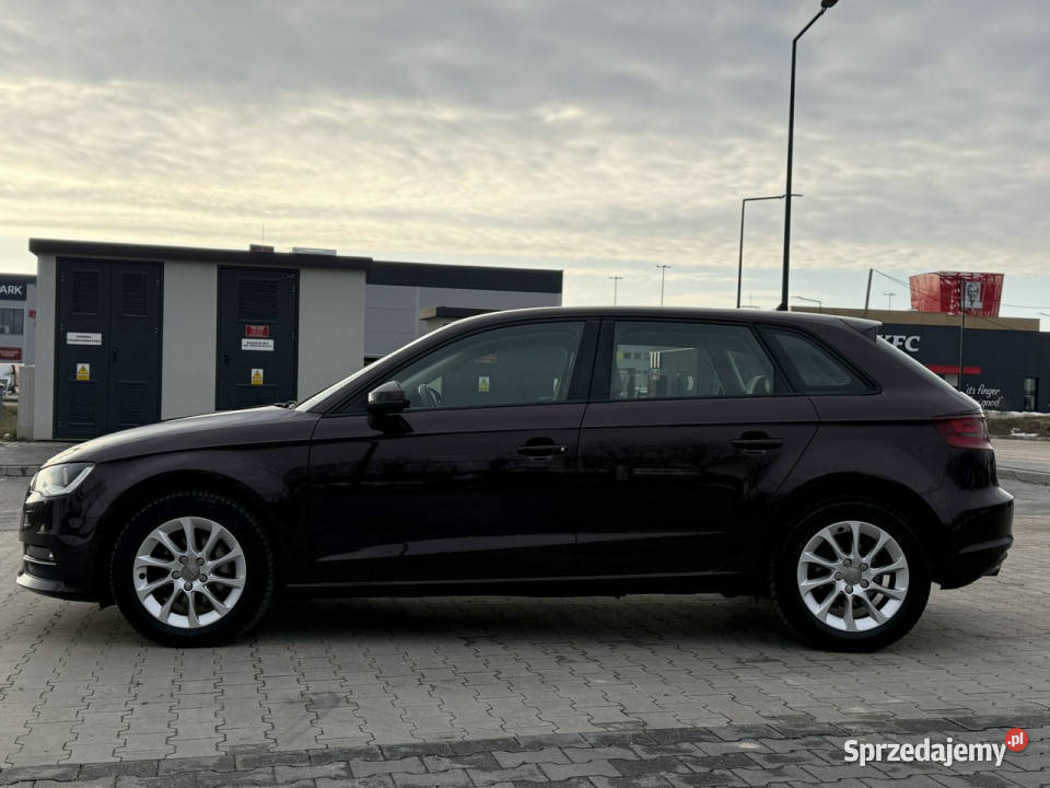 Audi A3 Sportback 16 TDI 105 Nawigacja Tempomat ASR (kontrola trakcji) Mrągowo