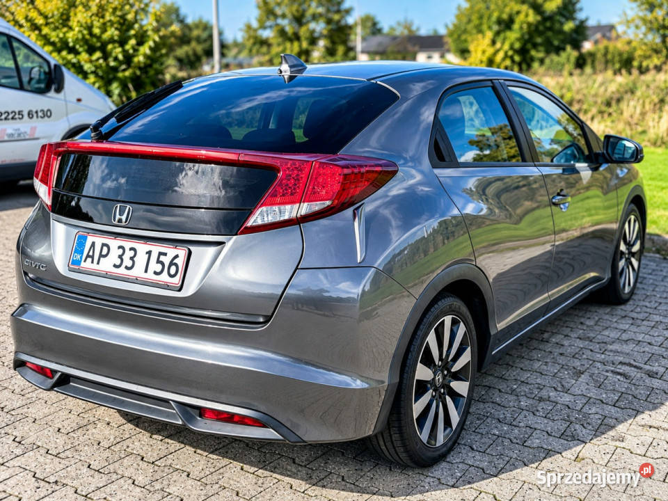 Honda Civic IX 2011 Hatchback Sadlno