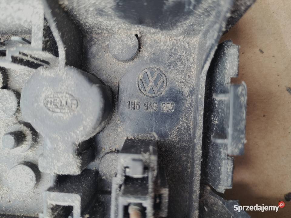 GOLF 3 III WKŁAD LAMPY TYŁ TYLNEJ 1H6945257 Kamień-Kolonia sprzedam