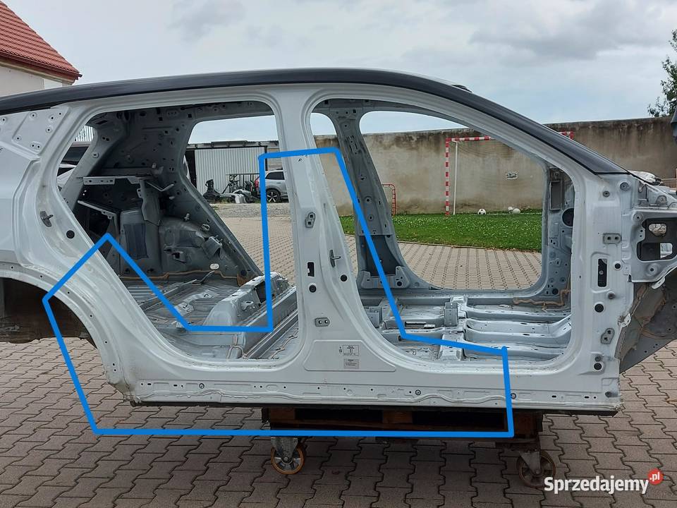 RENAULT Scenic ETech V 5 Słupek próg prawy BIXUI sprzedam