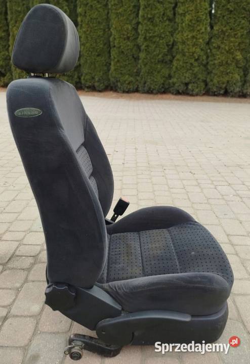 VW GOLF IV 4 5D FOTEL PASAŻERA PRAWY sprzedam