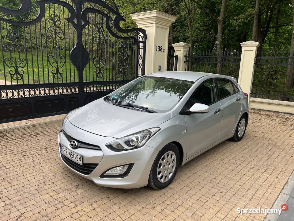 Hyundai i30 II 14 MPI 100 Benzyna LPG Zadbany i30 Nowa Słupia
