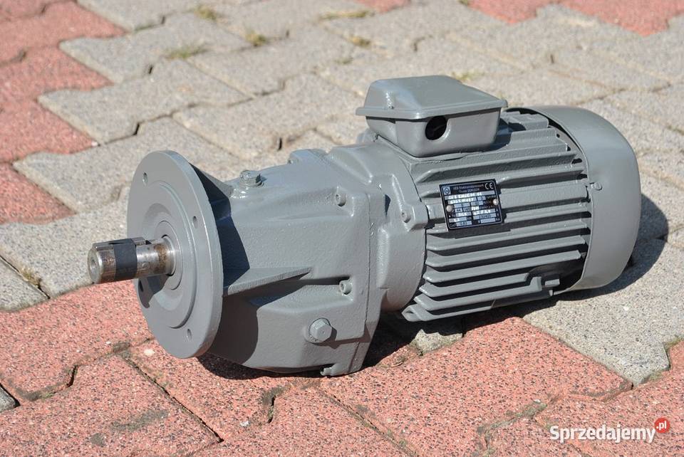 Motoreduktor kołnierzowy 15kw 100obrmin VEM Kargowa