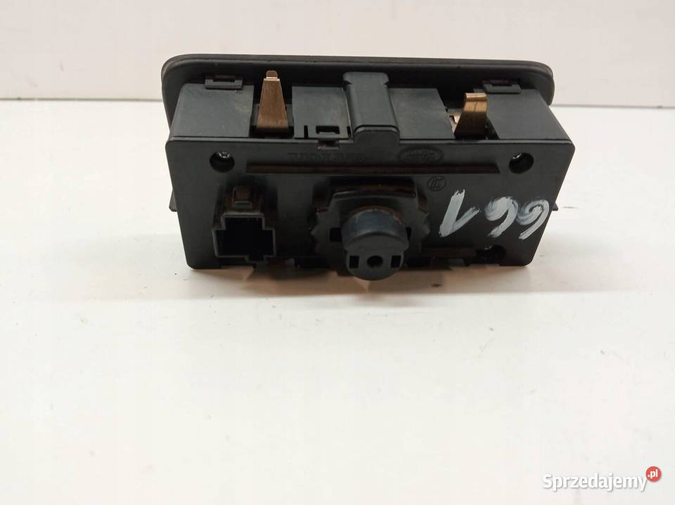 PRZEŁĄCZNIK ŚWIATEŁ 30739412 Volvo V60 I 2010