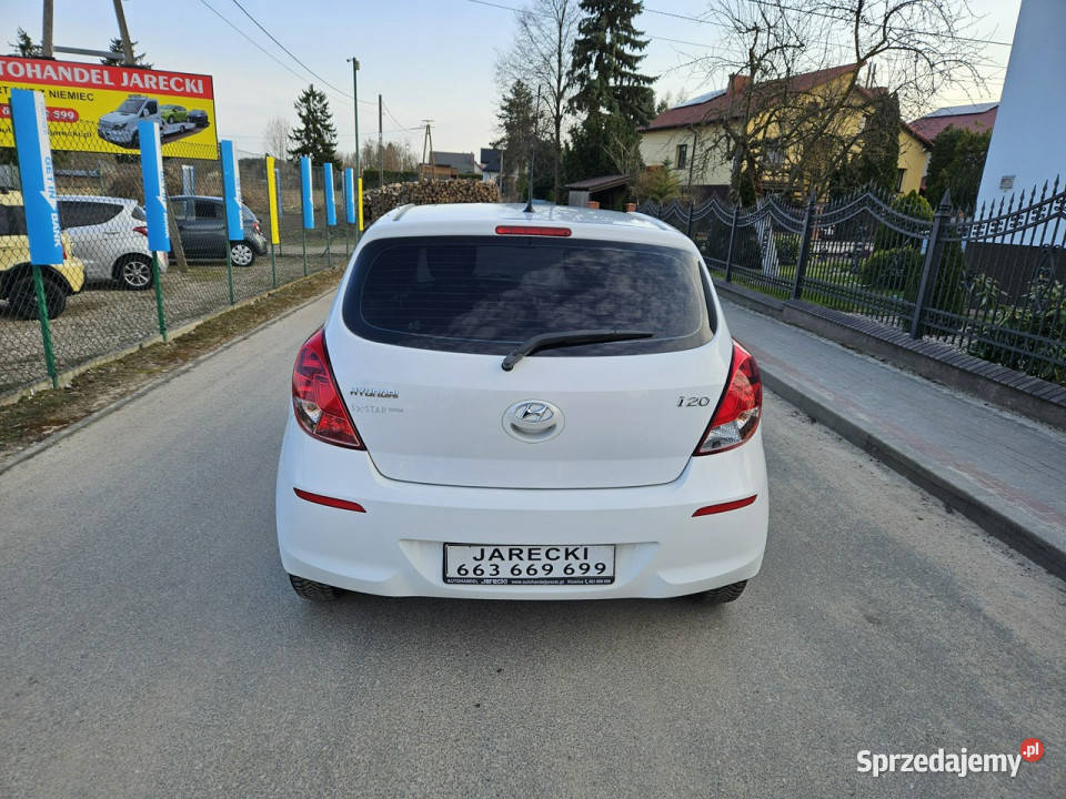 Hyundai i20 Opłacony Zdrowy Zadbany z autoalarm sprzedam