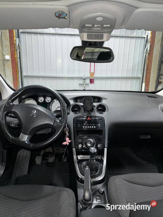 Peugeot 308 z silnikiem 16 benzyna 120KM Huta Nowa sprzedam