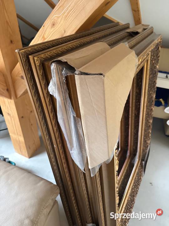 piekna gruba stara drewniana rama rzeźbiona 8666 Bystrzyca Kłodzka