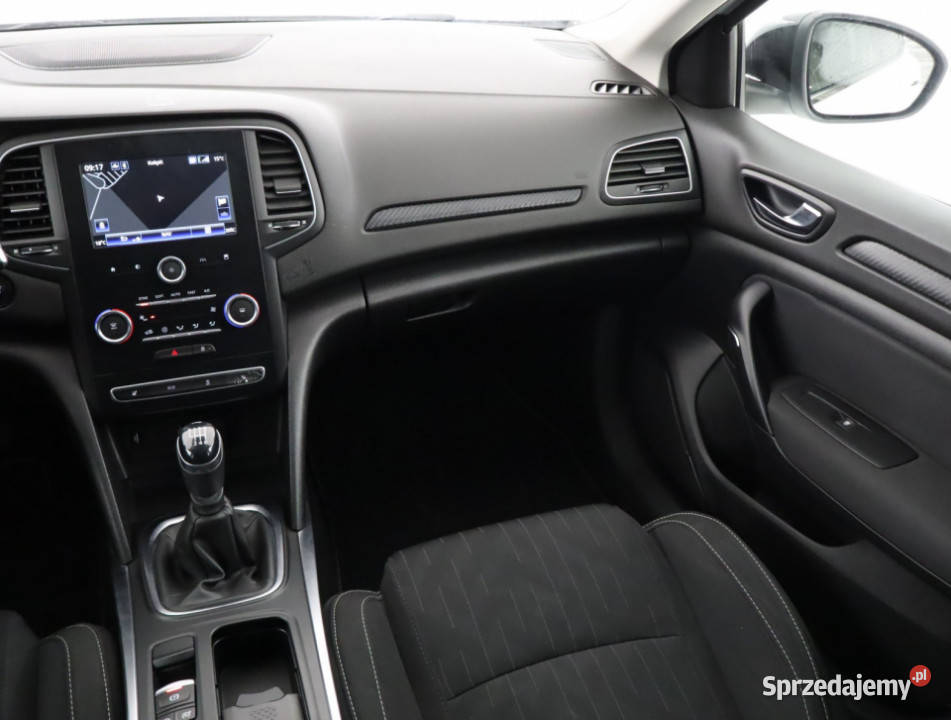 Renault Megane 13 TCe radio Motoryzacja