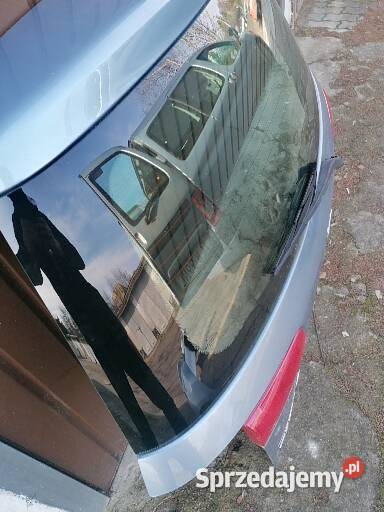 Klapa tył Mazda 2 kompletna Kolor nidbieski osobowe lubelskie Lublin sprzedam