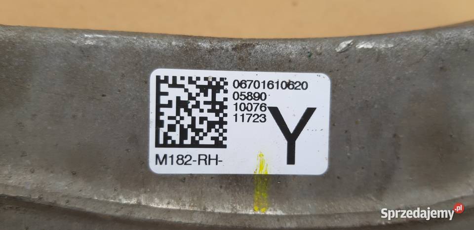 ALFA ROMEO STELVIO GIULIA WAHACZ TYŁ 06701610620 Bieleń