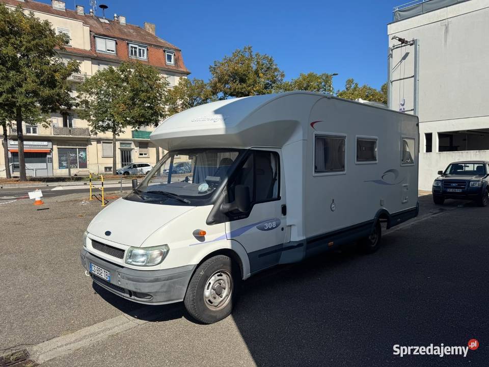 KAMPER FORD TRANSIT półintegra Rok produkcji 2004 Jelenia Góra