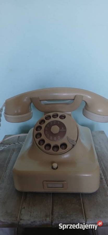 Stary telefon na tarczę z lat 60 tych Kraków