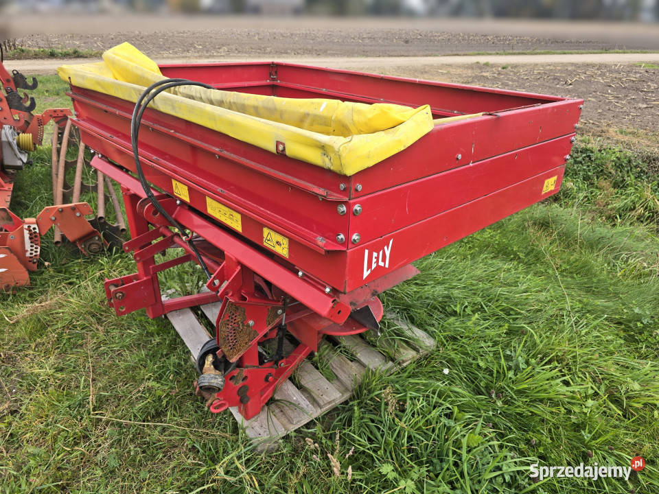 Rozsiewacz nawozów mineralnych LELY SE 1500 Drężewo