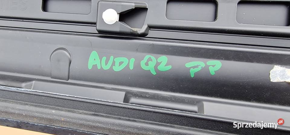 AUDI Q2 LISTWA DRZWI PRAWY PRZÓD 81A853960 osobowe