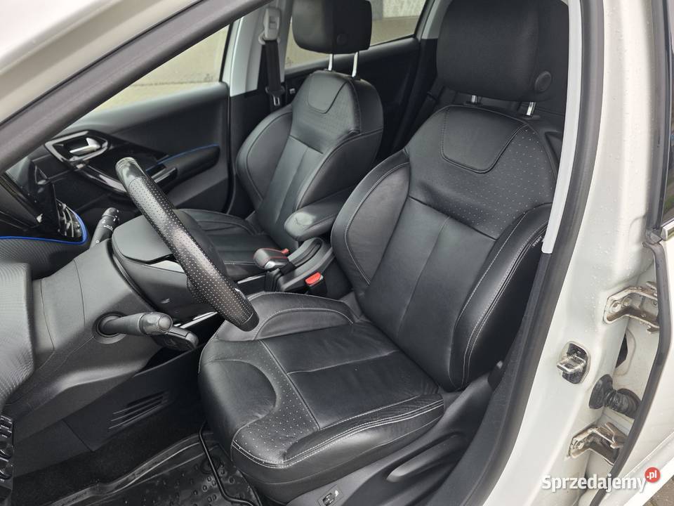 Peugeot 208 GT 12 PureTech 2016 pierwszy podgrzewane fotele Łódź