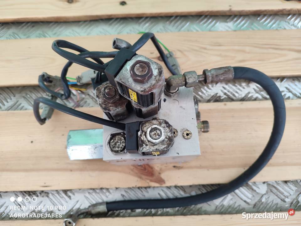 Rozdzielacz hydrauliczny Bucher 50721101 Komatsu