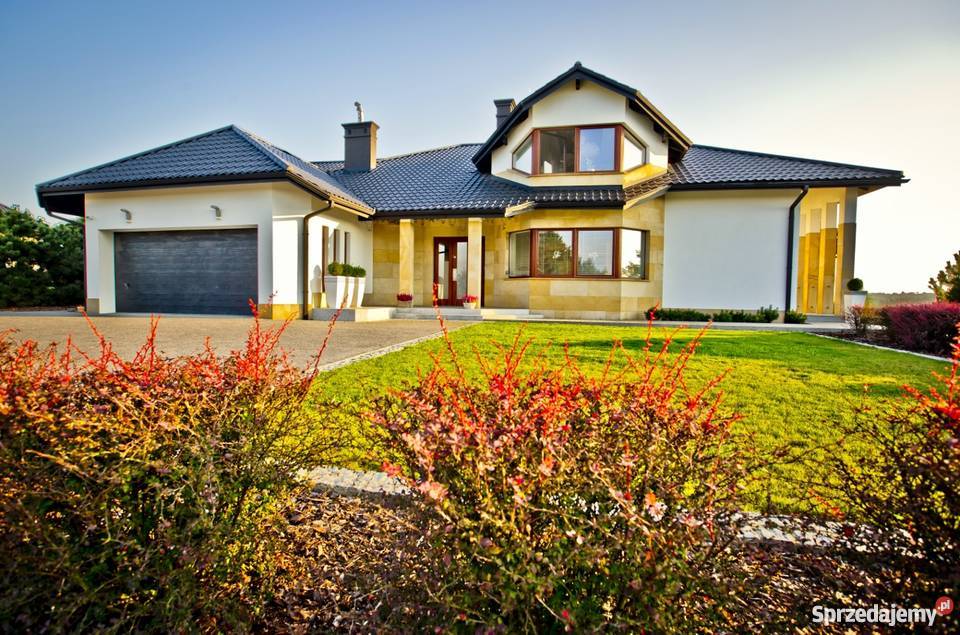 Komfortowy dom wolnostojący o pow 320m3 na 36 ar mieszkalny Tyczyn