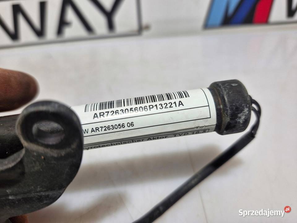 BMW F06 F10 NABÓJ PIROTECHNICZNY PRAWY LEWY KPL sprzedam