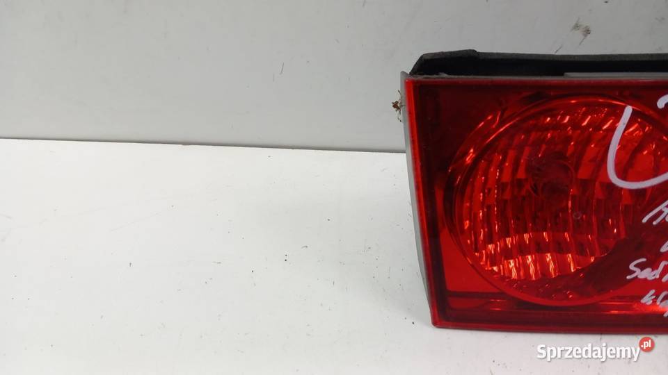 HONDA ACCORD VII SEDAN LAMPA W KLAPĘ TYŁ LEWA Zbierkowo