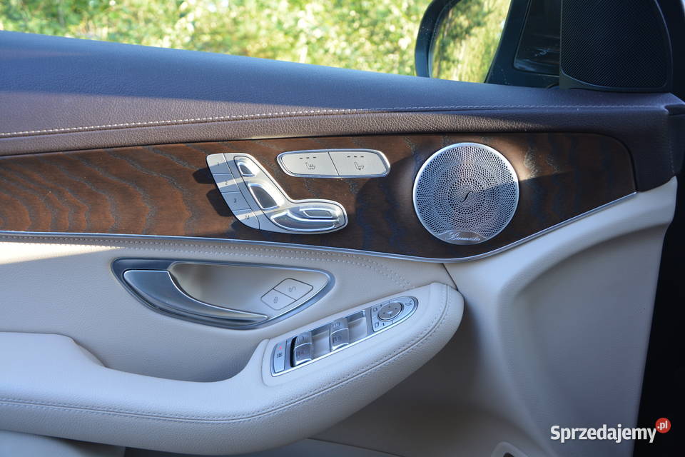 MERCEDESBENZ GLC 250 4MATIC 2016 20 benzyna Garwolin sprzedam