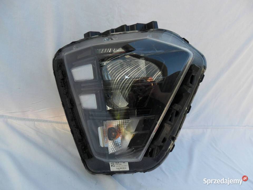 REFLEKTOR PRZÓD STRONA PRAWA HYUNDAI KONA II osobowe Nowy Tomyśl