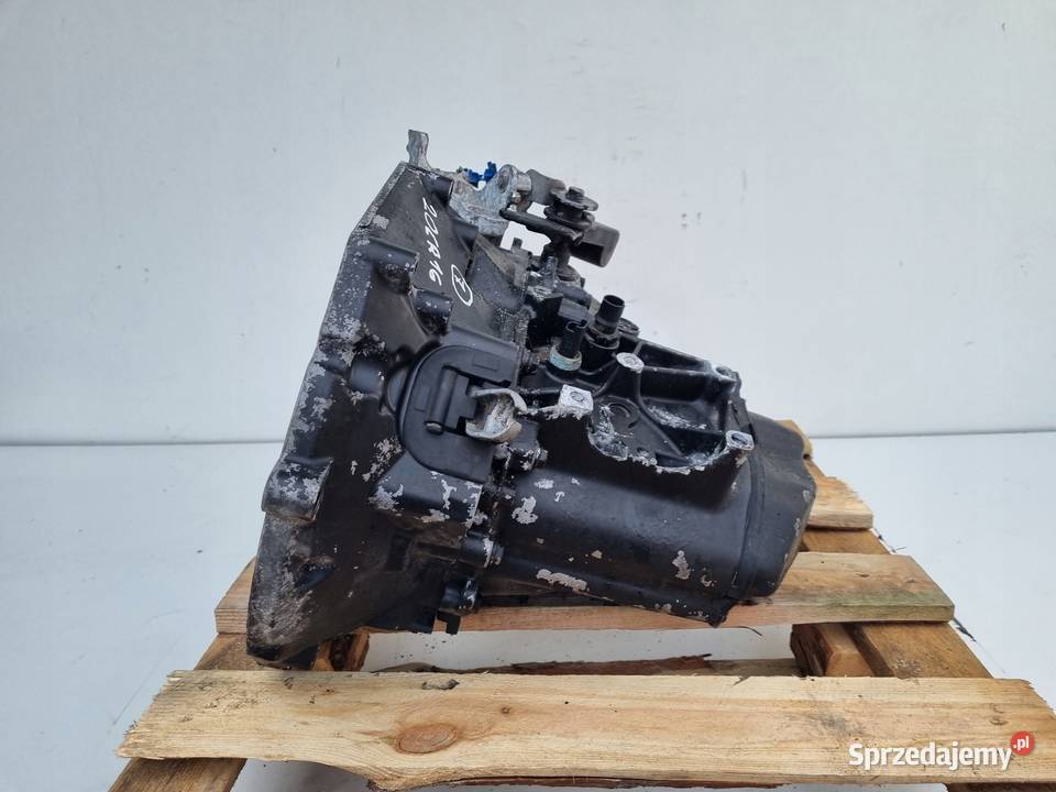 Peugeot 208 12 VTI MANUALNA SKRZYNIA BIEGÓW osobowe Rudka
